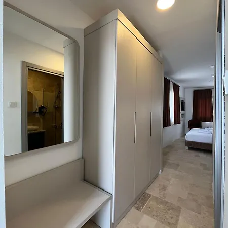 Hotel Kai Urla